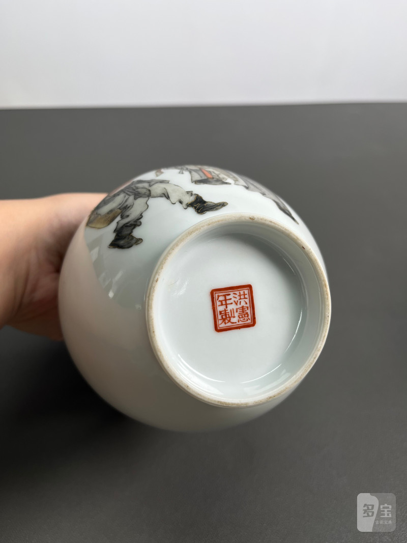 民国 墨彩钟馗图瓶 - 图11